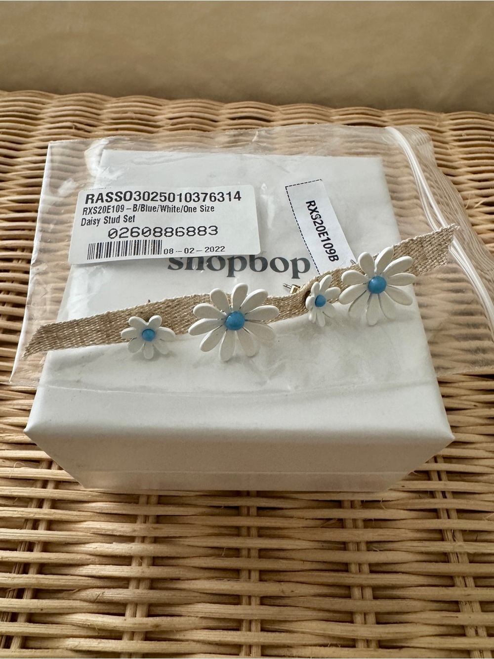 Roxanne Assoulin Daisy Stud Set